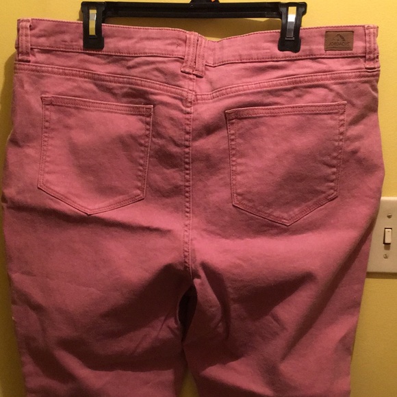 Ladies Jordache jeans - Picture 4 of 4